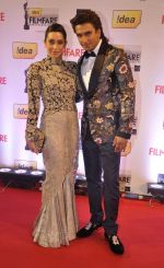 Karishma Kapoor & Ranveer Singh walked the Red Carpet at the 59th Idea Filmfare Awards 2013 at Yash Raj_52e399f249aee.jpg