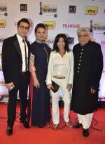 Riteish Sidhwani, Shabana Azmi, Zoya Akhtar & Javed Akhtar walked the Red Carpet at the 59th Idea Filmfare Awards 2013 at Yash Raj_52e39f2ac40ba.jpg