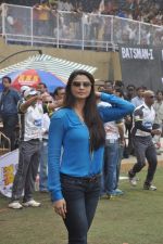 Daisy Shah at CCL match in D Y Patil, Mumbai on 25th Jan 2014 (297)_52e4e359b0547.JPG