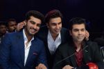 Ranveer Singh, Arjun Kapoor, Karan Johar promote Gunday on location of India_s got talent in Filmcity, Mumbai on 25th Jan 2014  (31)_52e4e19d1a4fa.JPG
