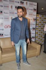 Abhay Deol at One by two merchandise launch in Inorbit, Malad on 28th Jan 2014 (17)_52e89a488a3d6.JPG