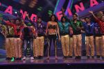 Shilpa Shetty at Nach Baliye 6 grand finale performance in Filmistan on 30th Jan 2014 (156)_52eb45aa3ec73.JPG