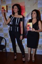 Sushmita Sen launches Author Shraddha Soni_s - I am Life in Mumbai on 30th Jan 2014(44)_52eb48ef87676.JPG