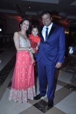at Siddharth Kannan_s wedding reception with Neha in Mumbai on 4th Feb 2014 (14)_52f20326d3d98.JPG