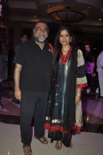 at Siddharth Kannan_s wedding reception with Neha in Mumbai on 4th Feb 2014 (20)_52f20328b4f6e.JPG