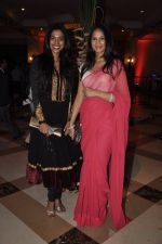 at Siddharth Kannan_s wedding reception with Neha in Mumbai on 4th Feb 2014 (43)_52f2032c37f46.JPG