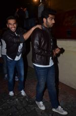 Arjun Kapoor, Ranveer Singh at gunday promotions on the sets of Boogie Woogie in Malad, Mumbai on 6th Feb 2014 (36)_52f3d9e4f38fe.JPG
