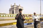 Karan Johar turns photographer for Colors new show in Gateway Of India on 5th Feb 2014 (16)_52f3be30cb536.JPG