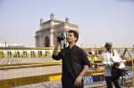 Karan Johar turns photographer for Colors new show in Gateway Of India on 5th Feb 2014 (19)_52f3be31c9c33.JPG