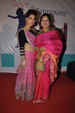 Lucky Morani at Manish malhotra show for save n empower the girl child cause by lilavati hospital in Mumbai on 5th Feb 2014(121)_52f3c4f0105e9.JPG