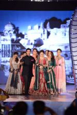 Madhuri, Preity, Lara, Evelyn, Malaika, Mandira, Isha at Manish malhotra show for save n empower the girl child cause by lilavati hospital in Mumbai on 5th Feb 2014 (31)_52f3c55249063.jpg