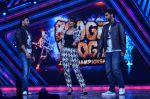 Priyanka Chopra, Arjun Kapoor, Ranveer Singh at gunday promotions on the sets of Boogie Woogie in Malad, Mumbai on 6th Feb 2014 (77)_52f3d9e9bede5.JPG