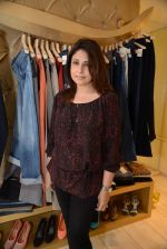 at the launch of 2DIVINE-The Lifestyle Temple by Dimple Nahar, hosted a collection preview for Spring Summer 2014 in plush and stylish Walkeshwar store on 7th Feb 2014 (129)_52f59d23a6f2e.JPG