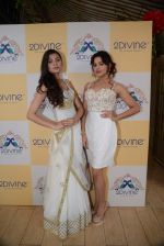 at the launch of 2DIVINE-The Lifestyle Temple by Dimple Nahar, hosted a collection preview for Spring Summer 2014 in plush and stylish Walkeshwar store on 7th Feb 2014 (147)_52f59d2a9fb90.JPG