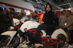  Sameera Reddy Unveils Vardenchi T5- India_s first ultra premium motorcycle at Auto Expo 2014 (2)_52f7833c92eae.jpg