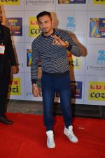 Honey Singh at Zee Awards red carpet in Filmcity, Mumbai on 8th Feb 2014 (335)_52f77c5e28ce9.JPG