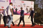 Salman Khan at First edition of little hearts marathon in Mumbai on 8th Feb 2014(54)_52f7782353be1.JPG