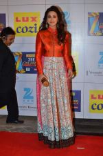 Sonali Bendre at Zee Awards red carpet in Filmcity, Mumbai on 8th Feb 2014 (159)_52f77de2b4a14.JPG