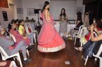 Alecia Raut at Kalaghoda bridal workshop with designer Amy in Fort, Mumbai on 9th Feb 2014 (34)_52f871a55fd1f.JPG