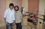 Music Director Palash Muchhal & Arijit Singh at the song recording for Shilpa Shetty_s productions film _Dishkiyaaoon_.1_52f870bdd53af.JPG