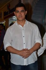 Aamir Khan at the launch of Sagar Movietone in Khar Gymkhana, Mumbai on 11th Feb 2014 (123)_52fb1d928c142.JPG