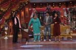 Vidya balan, Farhan Akhtar promote Shaadi Ke Side Effects on the sets of Comedy Nights with Kapil in Filmcity, Mumbai on 11th Feb 2014 (96)_52fb17d02e821.JPG