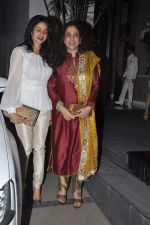 Sridevi, Rashmi Thackeray at Simone Khan_s birthday bash in Sanjay Khan_s Residence, Mumbai on 12th Feb 2014 (78)_52fc70c0762c4.JPG
