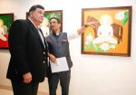 Rishi Kapoor & Bharat Tripathi at Bharat Tripathi_s Tirthankar exhibition in Mumbai on 13th Feb 2014_52fdba3585b0d.jpg