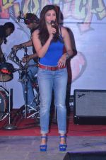 Daisy Shah at EMDI institute concert in Mumbai on 16th Feb 2014 (3)_5301a54e55a18.JPG