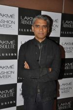 at the Press conference of Lakme Fashion Week 2014 in Mumbai on 17th Feb 2014 (41)_53044a1fb9d33.jpg