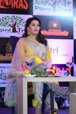 Madhuri Dixit during the press conference of the bollywod movie Gulaab Gang at Pipal Tree Hotel on 21st Feb 2014 (9)_5308372db392e.JPG