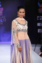 Model walks for designer AD Singh at Bengal Fashion Week day 2 on 22nd Feb 2014 (30)_5309f4c279e4f.jpg