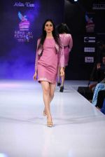 Model walk the ramp for Aslam Khan at Bengal Fashion Week on 23rd Feb 2014 (15)_530c9f03a780a.jpg