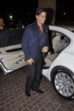 Shahrukh Khan at Mid-day bash in J W Marriott, Mumbai on 26th Feb 2014 (78)_530f120f5c67b.JPG