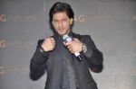 Shah Rukh Khan unveils Tag Heuer_s Golden Carrera watch collection in Taj Land_s End, Mumbai on 3rd March 2014 (17)_5315a6767cc0b.JPG