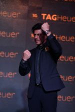 Shah Rukh Khan unveils Tag Heuer_s Golden Carrera watch collection in Taj Land_s End, Mumbai on 3rd March 2014 (181)_5315a796177f7.JPG