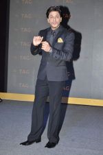 Shah Rukh Khan unveils Tag Heuer_s Golden Carrera watch collection in Taj Land_s End, Mumbai on 3rd March 2014 (82)_5315a6f8ba49d.JPG