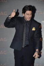 Shah Rukh Khan unveils Tag Heuer_s Golden Carrera watch collection in Taj Land_s End, Mumbai on 3rd March 2014 (92)_5315a73003561.JPG