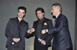 Shahrukh Khan, Punit Malhotra, Franck Dardenne unveils Tag Heuer_s Golden Carrera watch collection in Taj Land_s End, Mumbai on 3rd March 2014 (46)_5315a61068df7.JPG