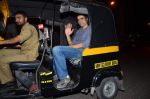 Imtiaz Ali takes rick back home from Bandra on 4th March 2014 (1)_5316c49325e5a.JPG