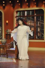 on the sets of Comedy Nights with Kapil in Filmcity, Mumbai on 4th March 2014 (73)_5316c76a6b811.JPG