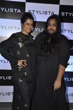 Sona Mohapatra at Stylista bash in honour of Wendell Rodricks in 212, Mumbai on 5th March 2014 (40)_531881cf2d28a.JPG