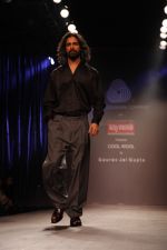 Model walks for Cool Wool show in Delhi on 6th March 2014 (50)_5319cbc2e13ab.JPG