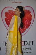 Jacqueline Fernandez at The Love Diet book launch in Bandra, Mumbai on 11th March 2014 (46)_5320440be360c.JPG