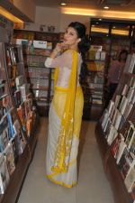 Jacqueline Fernandez at The Love Diet book launch in Bandra, Mumbai on 11th March 2014 (99)_5320441c89e1d.JPG