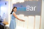 Jacqueline Fernandez launches smile bar in Mumbai on 11th March 2014 (36)_531fbdf1e83ed.jpg