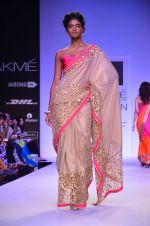 Model walk for Mandira Bedi Show at LFW 2014 Day 2 in Grand Hyatt, Mumbai on 13th March 2014 (41)_53219f924dc0a.JPG