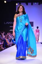 Model walk for Mandira Bedi Show at LFW 2014 Day 2 in Grand Hyatt, Mumbai on 13th March 2014 (48)_53219f94f0c34.JPG