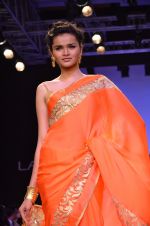 Model walk for Mandira Bedi Show at LFW 2014 Day 2 in Grand Hyatt, Mumbai on 13th March 2014 (63)_53219f9a61b46.JPG