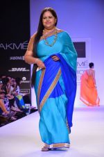 Model walk for Mandira Bedi Show at LFW 2014 Day 2 in Grand Hyatt, Mumbai on 13th March 2014 (65)_53219f9b1e55f.JPG
